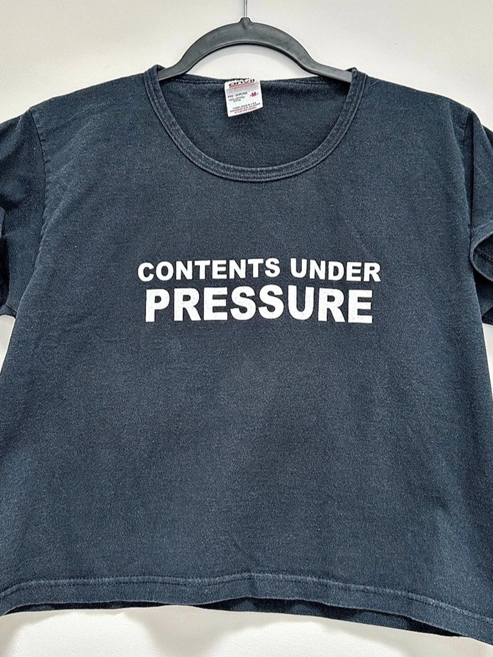 Anvil Graphic Tee in Black Size Medium